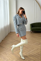 Cropped Jacket With Voluminous Shoulders