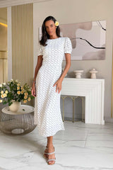 Fitted short sleeve midi dress