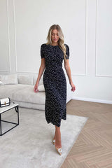 Fitted short sleeve midi dress