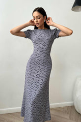 Fitted short sleeve midi dress