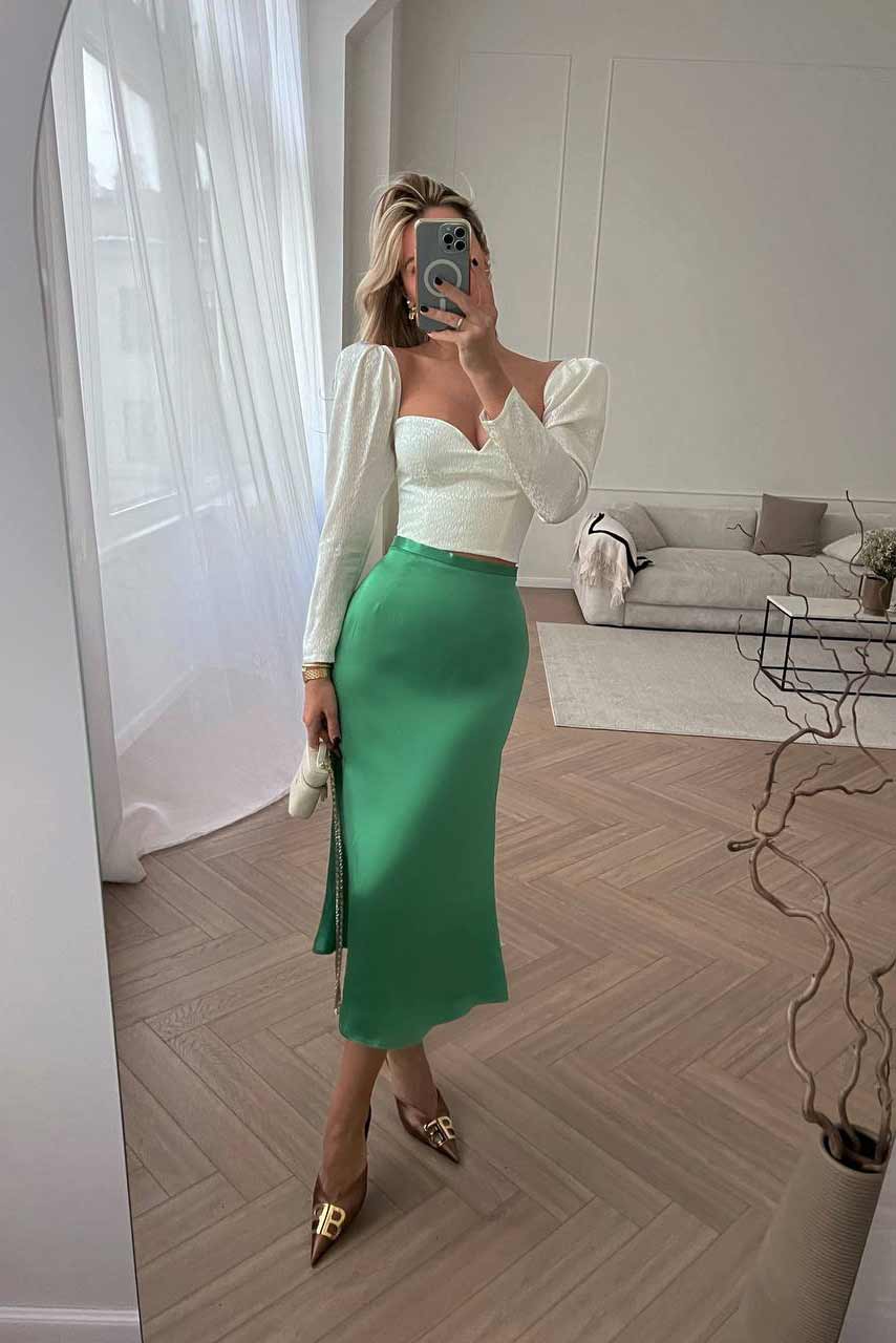 Long Sleeve V Neck Crop Top