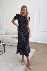 Fitted short sleeve midi dress