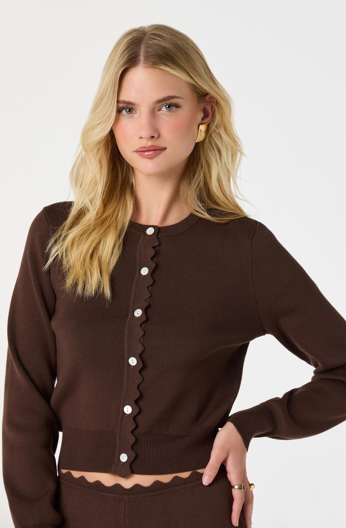 Scalloped Crewneck Cardigan
